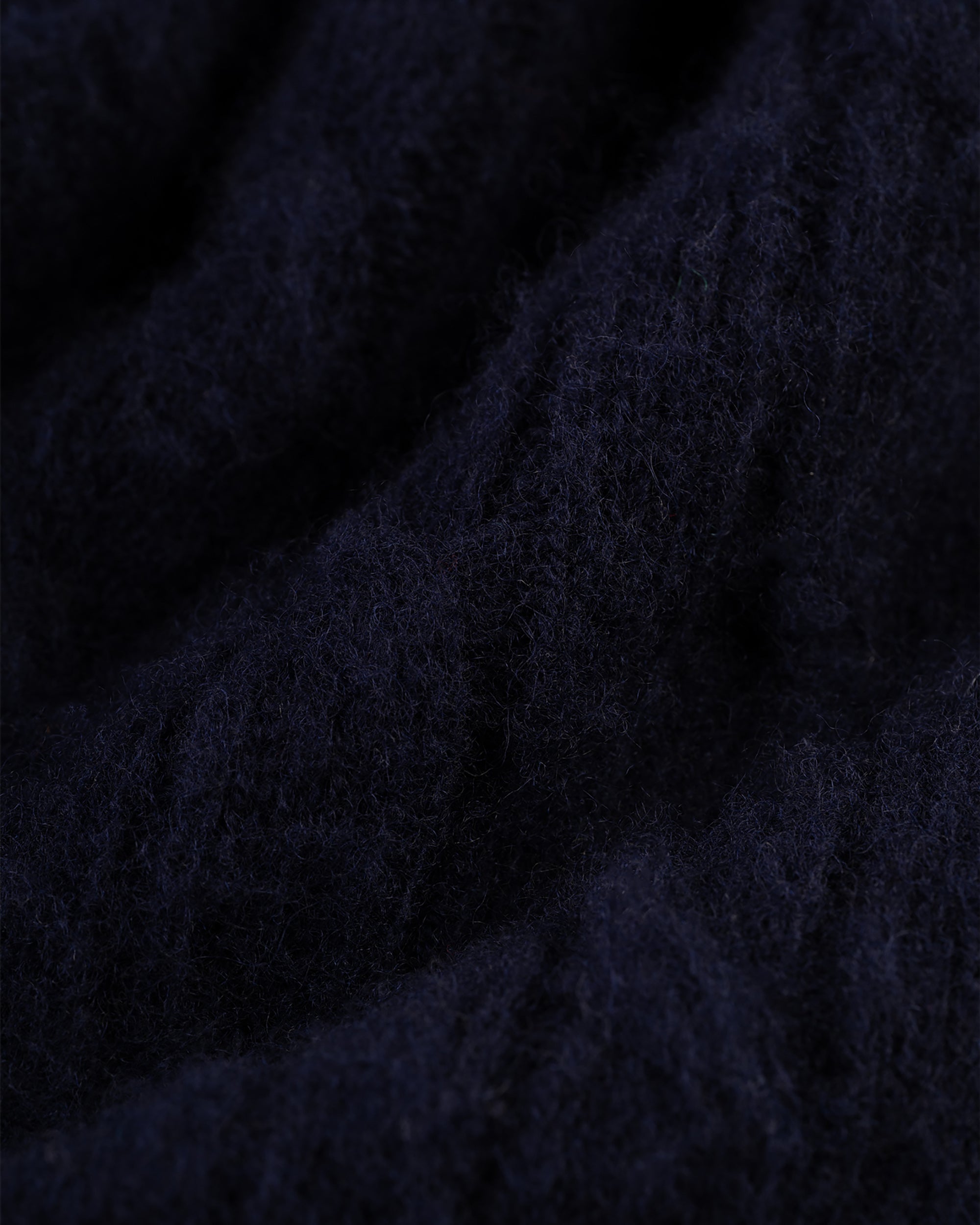 Made-in-Scotland Navy Shaggy Dog Cable Knit Sweater - Classic Fit