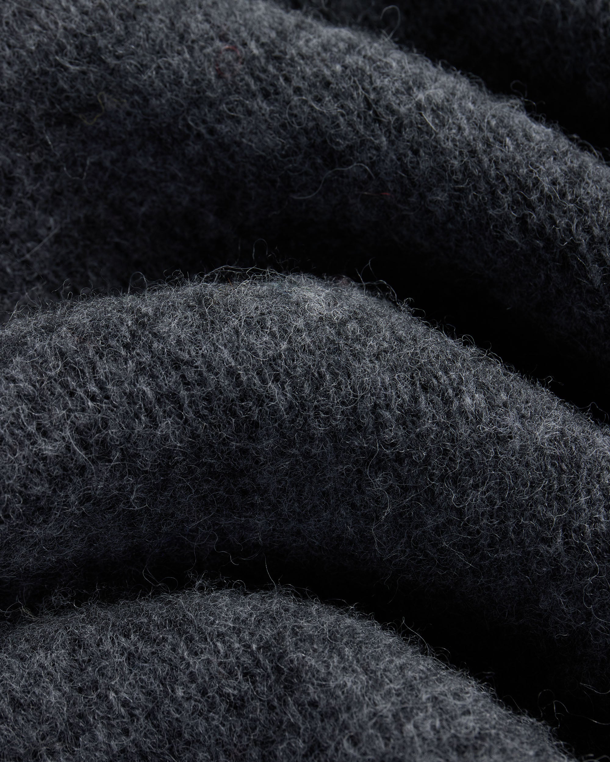 Made-in-Scotland Medium Grey Shaggy Dog Sweater - Trim Fit