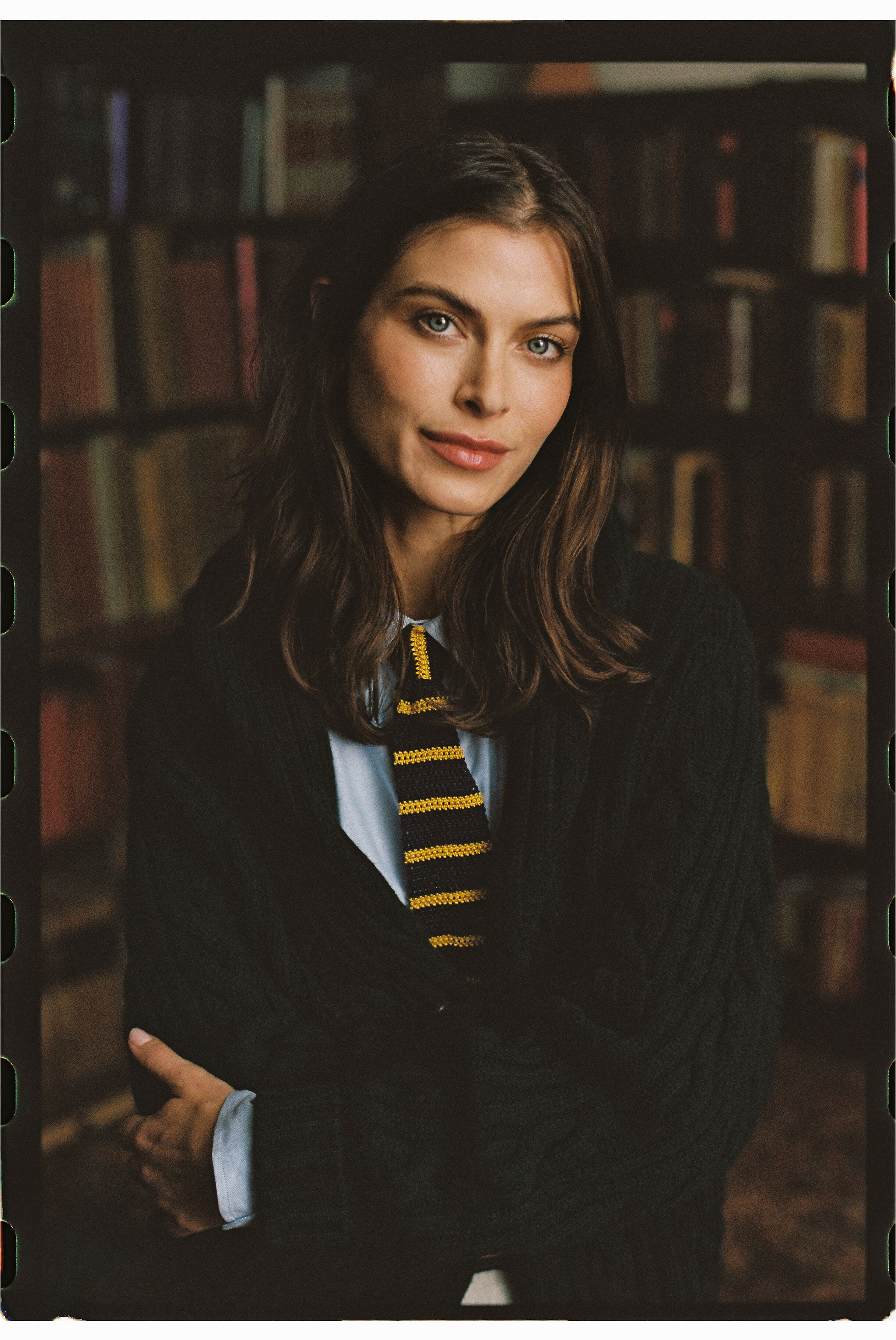 Made-in-Scotland Navy Shawl Collar Cable Knit Cardigan