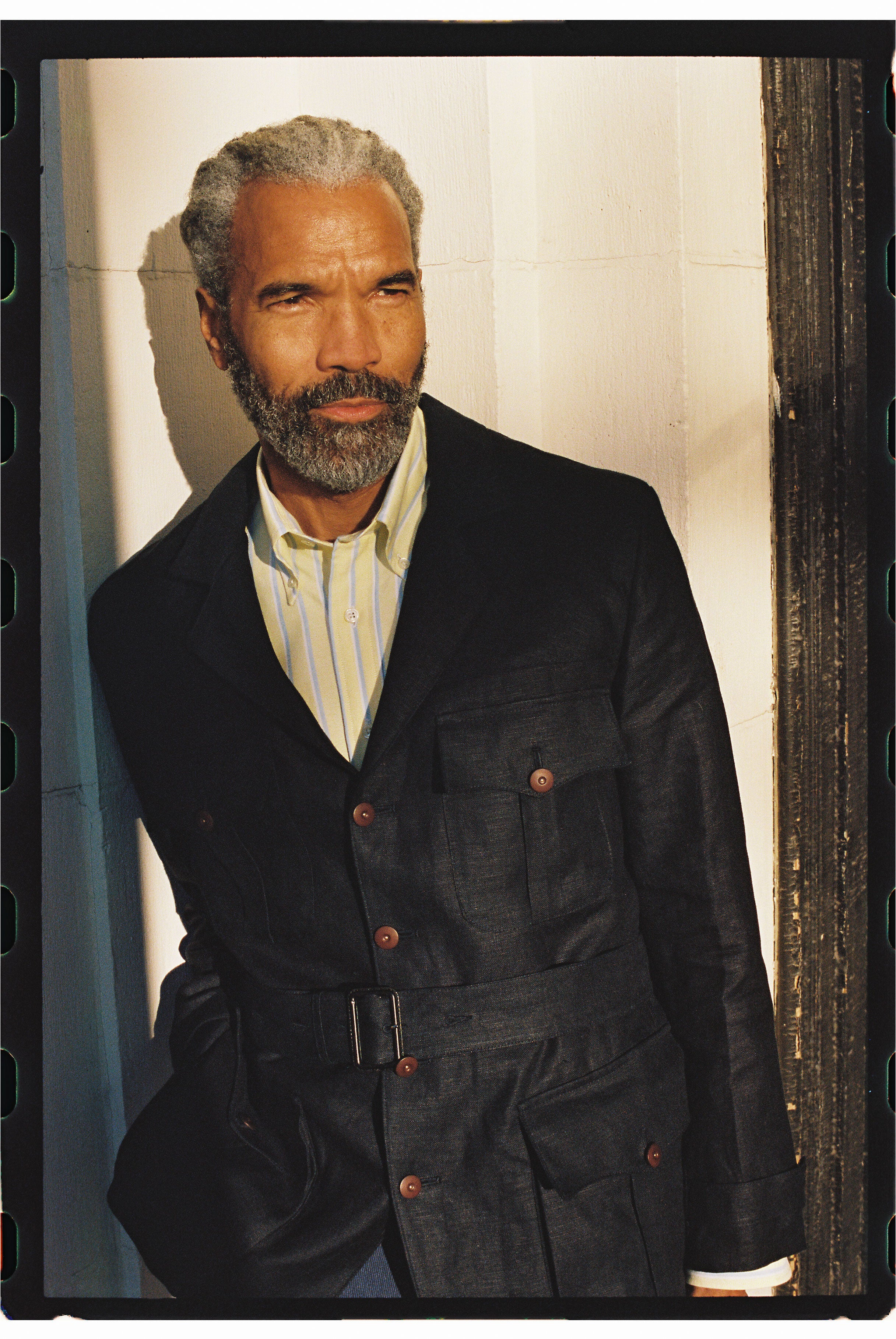 Made-in-England Navy Linen Safari Jacket