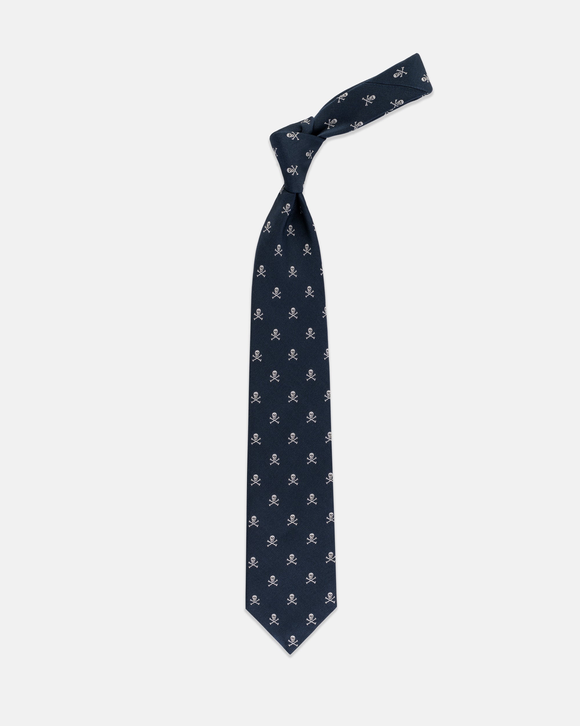 Made-in-UK Navy Skull and Bones Club Tie