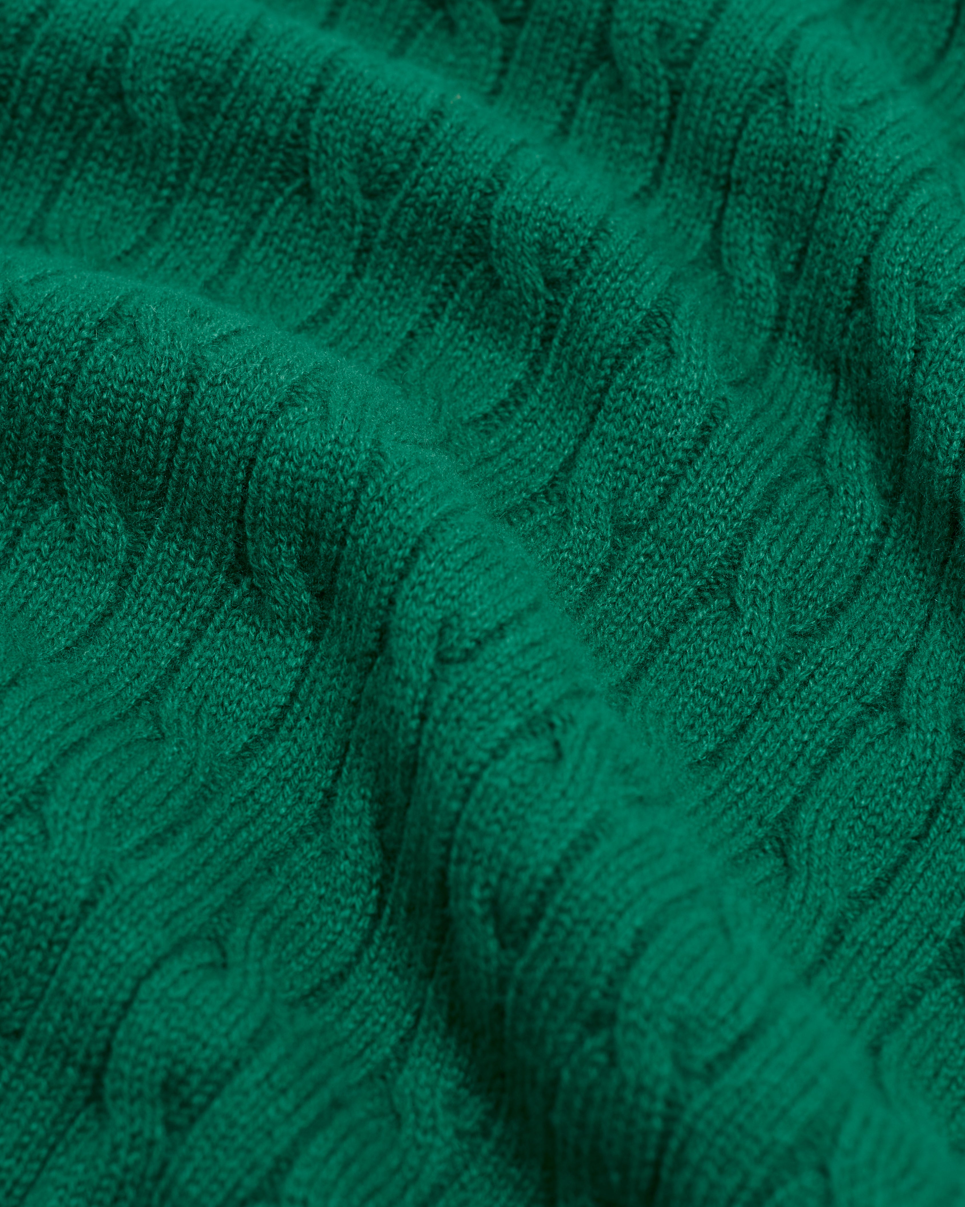Scottish Cashmere Cable Knit Sweater - Kelly Green | J. PRESS