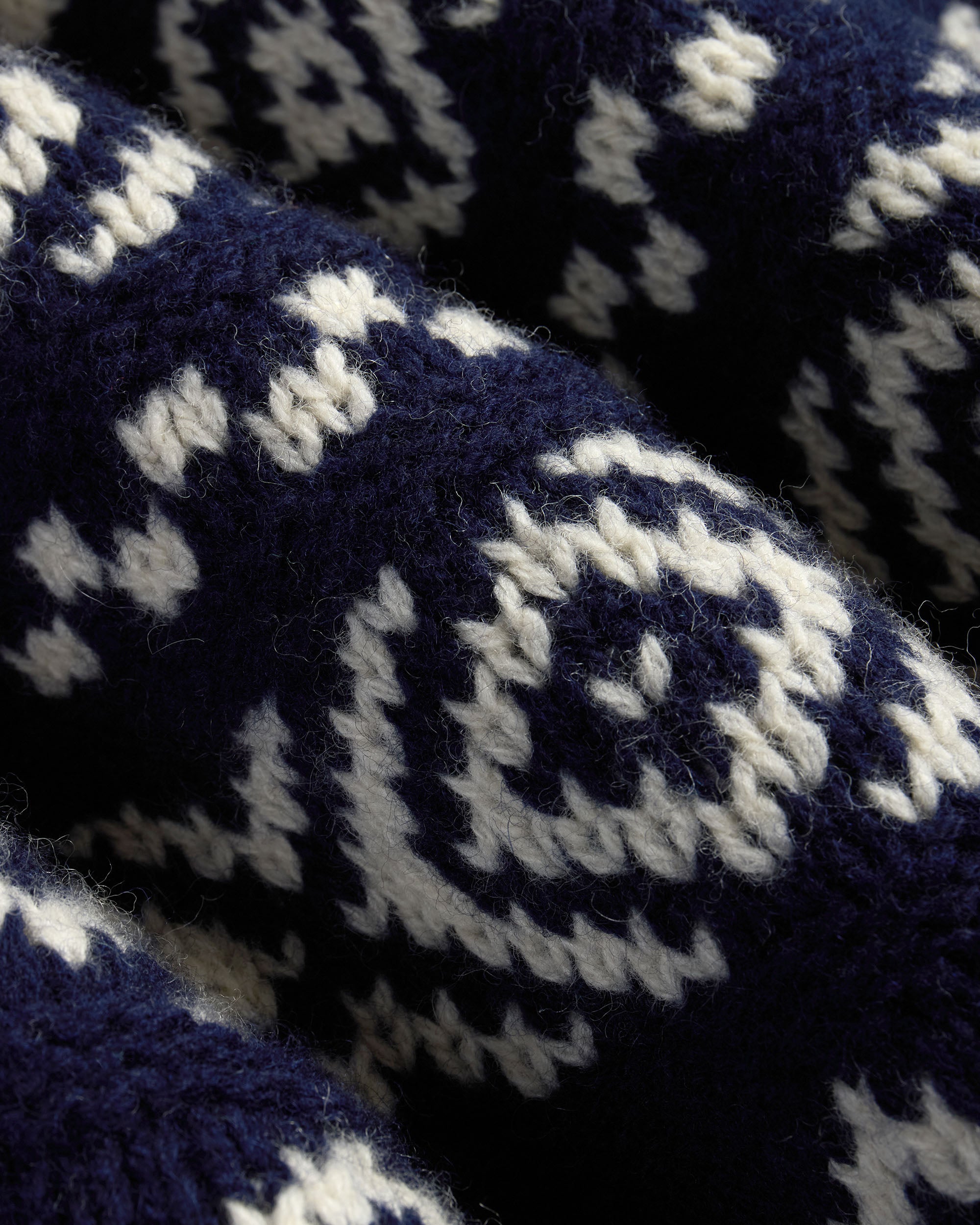 Made-in-Scotland Navy & White Heavy Yoke Fair Isle Crew Neck Sweater