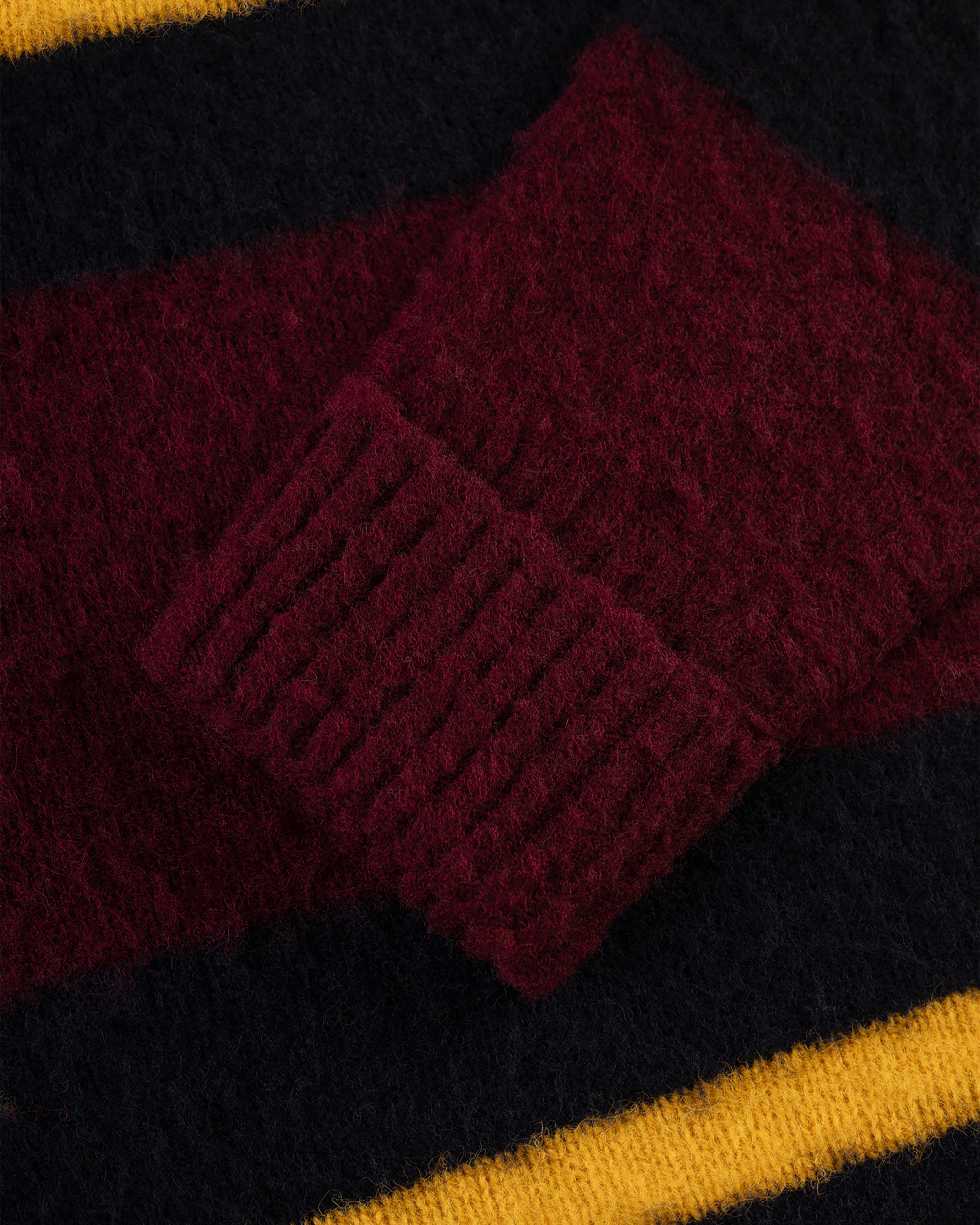 Made-in-Scotland Burgundy, Navy & Gold Shaggy Dog Frame Stripe Sweater - Classic Fit