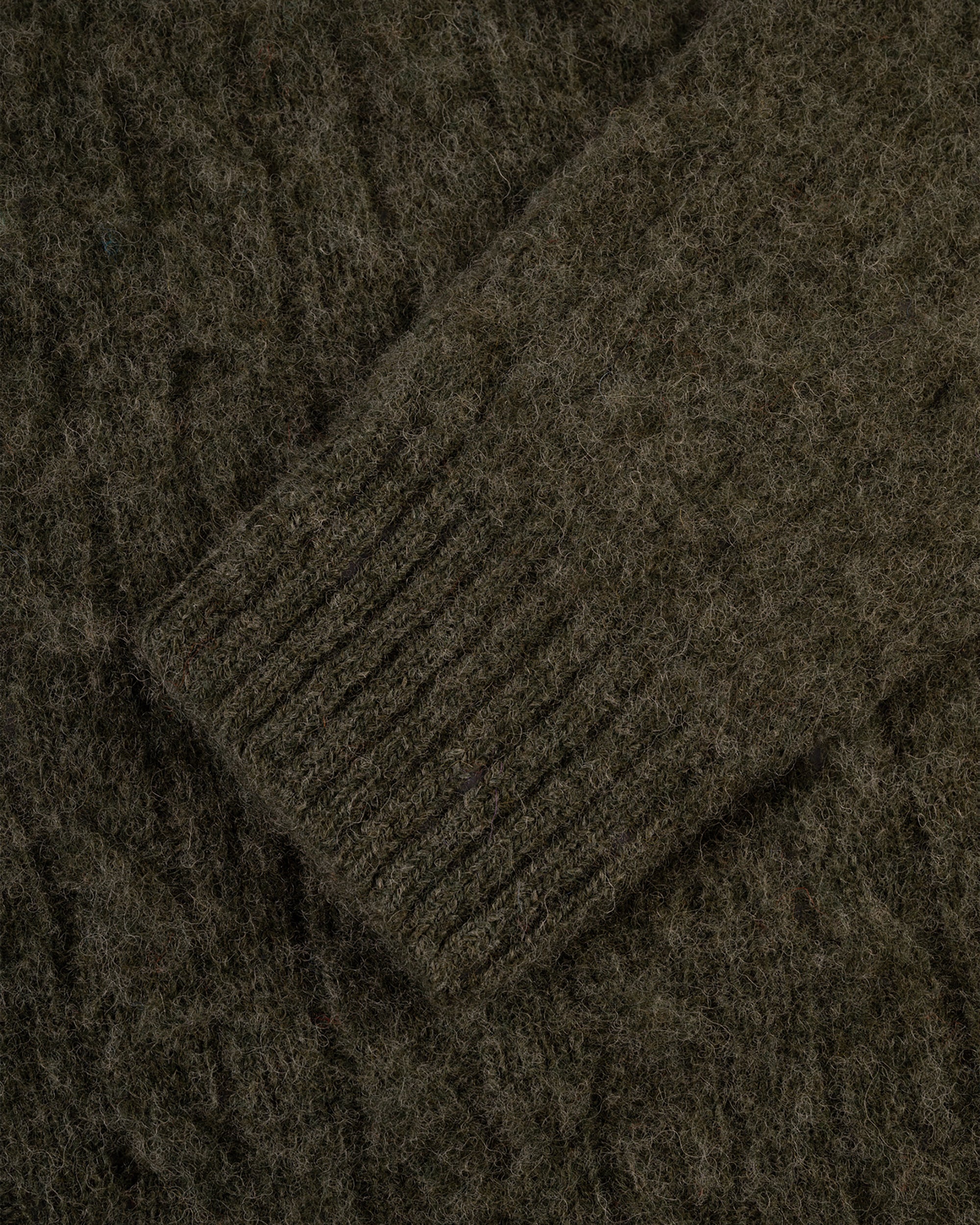 Made-in-Scotland Dark Green Shaggy Dog Cable Knit Sweater - Classic Fit