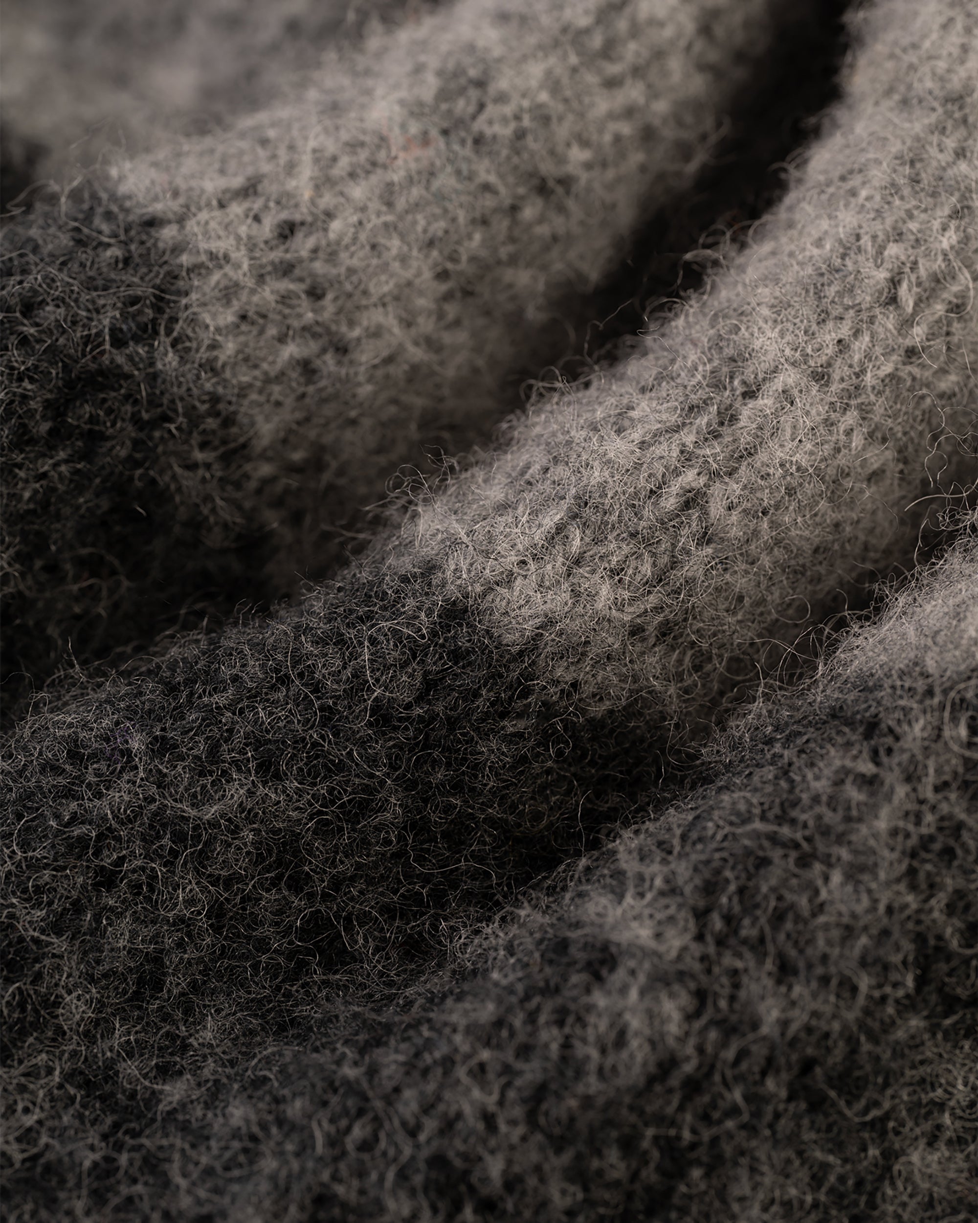 Made-in-Scotland Grey & Black Shaggy Dog Block Stripe Sweater - Trim Fit