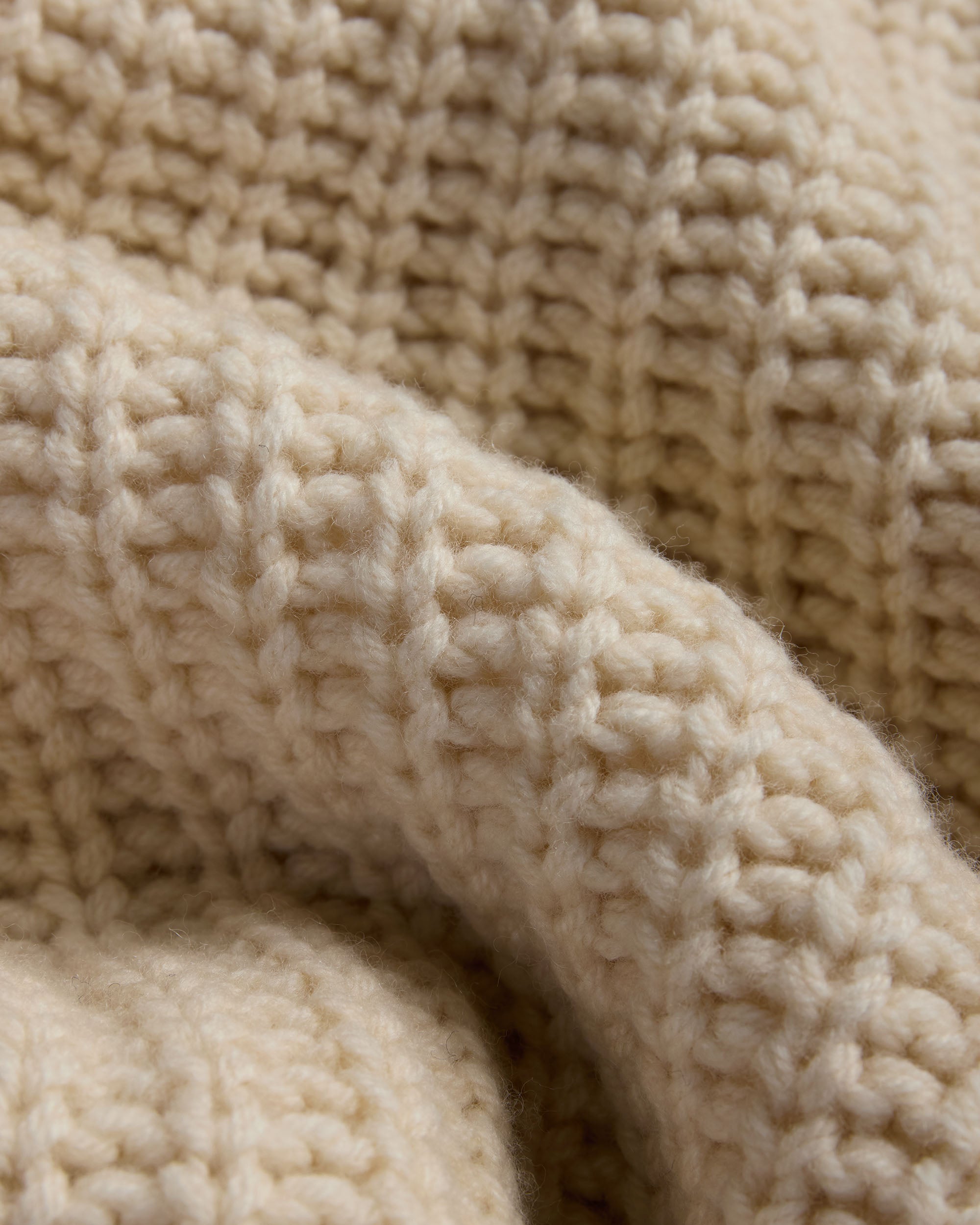 Made-in-Scotland Off White Lambswool Shaker Stitch Crew Neck Sweater