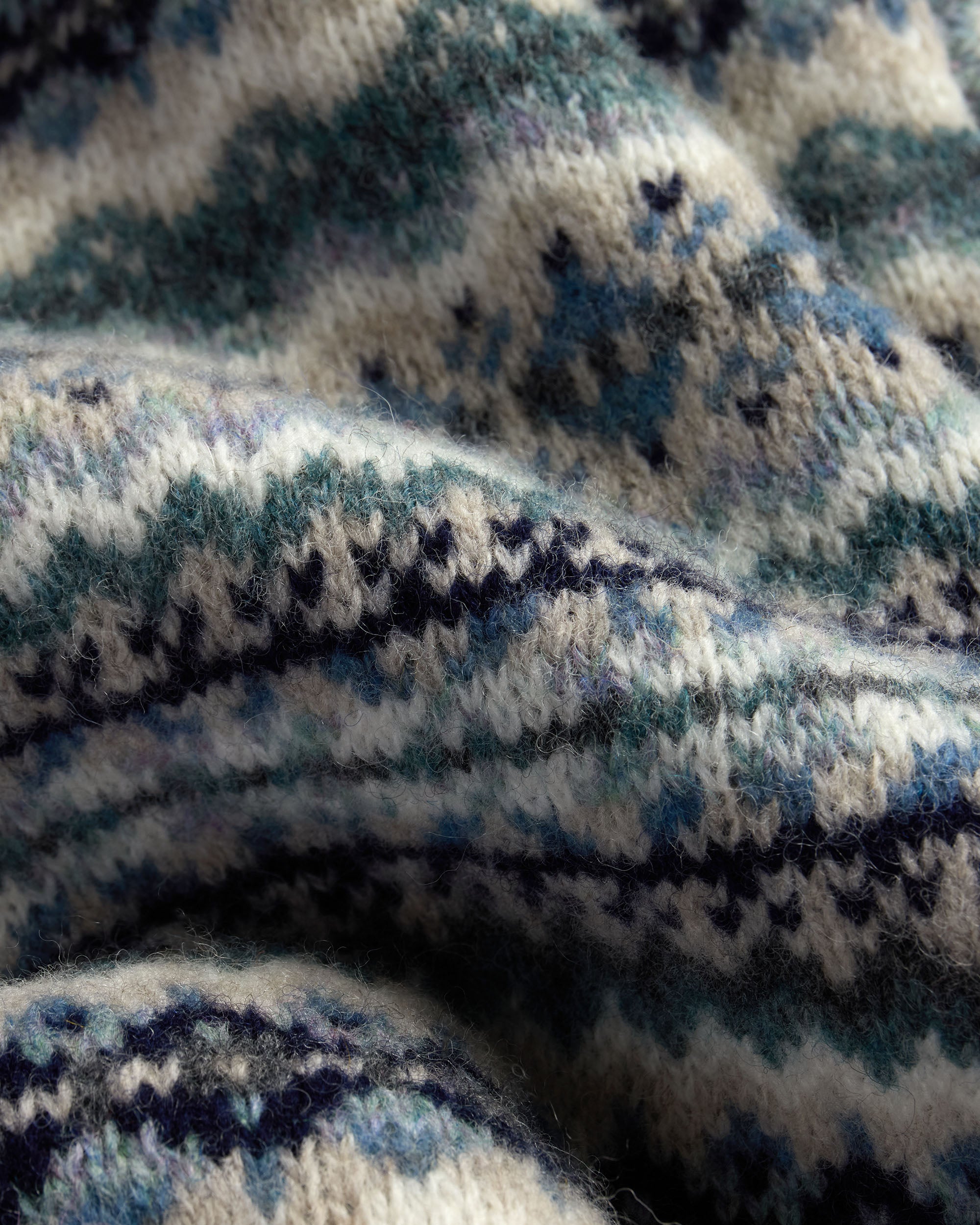 Made-in-Scotland Women's Light Blue Fair Isle Crew Neck Sweater