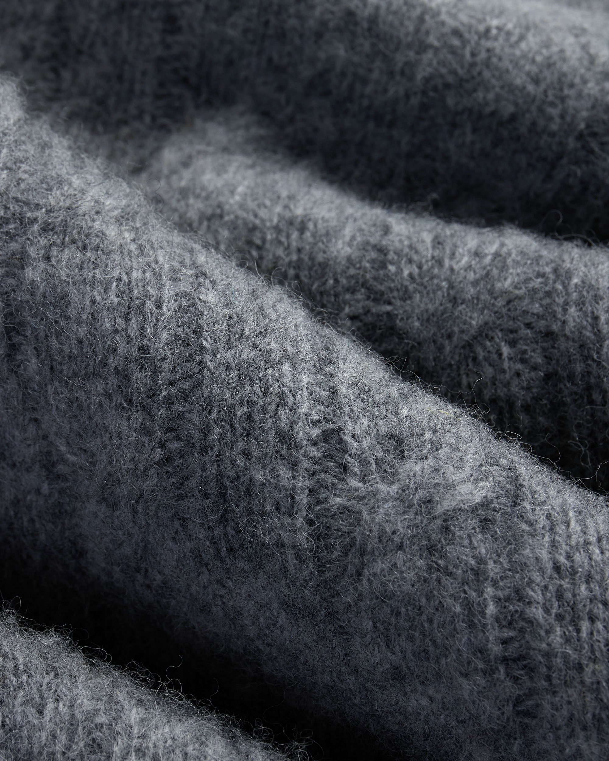 Made-in-Scotland Mid Grey Shaggy Dog Cable Knit Sweater  - Classic Fit