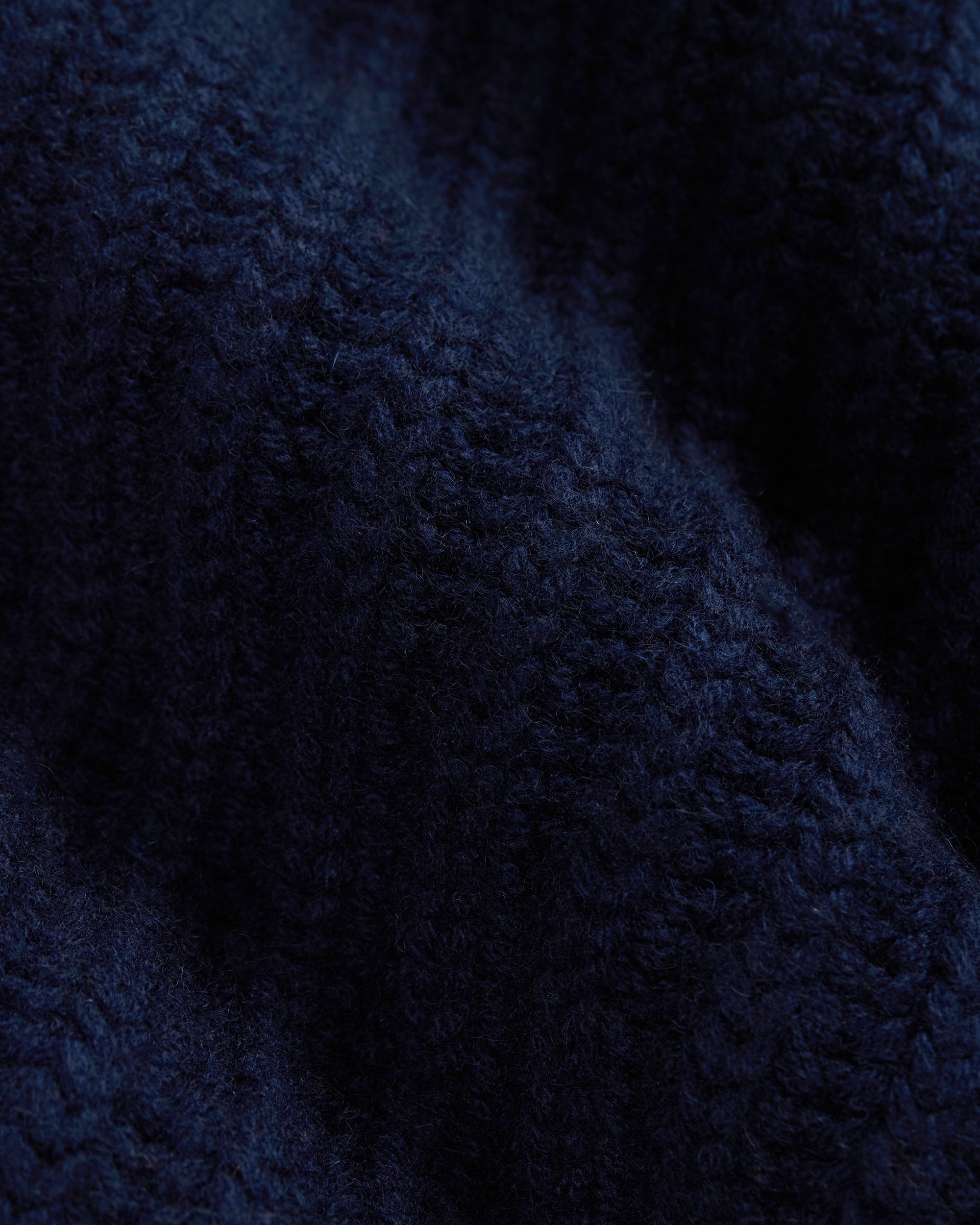 Made-in-Scotland Navy Cashmere Fisherman Rib Crewneck Sweater