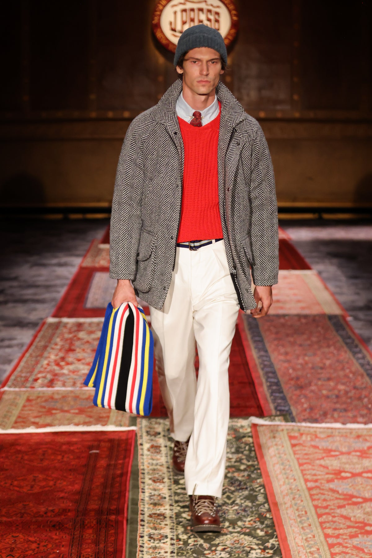 Made-in-Scotland Red Lambswool Shaker Stitch Crew Neck Sweater