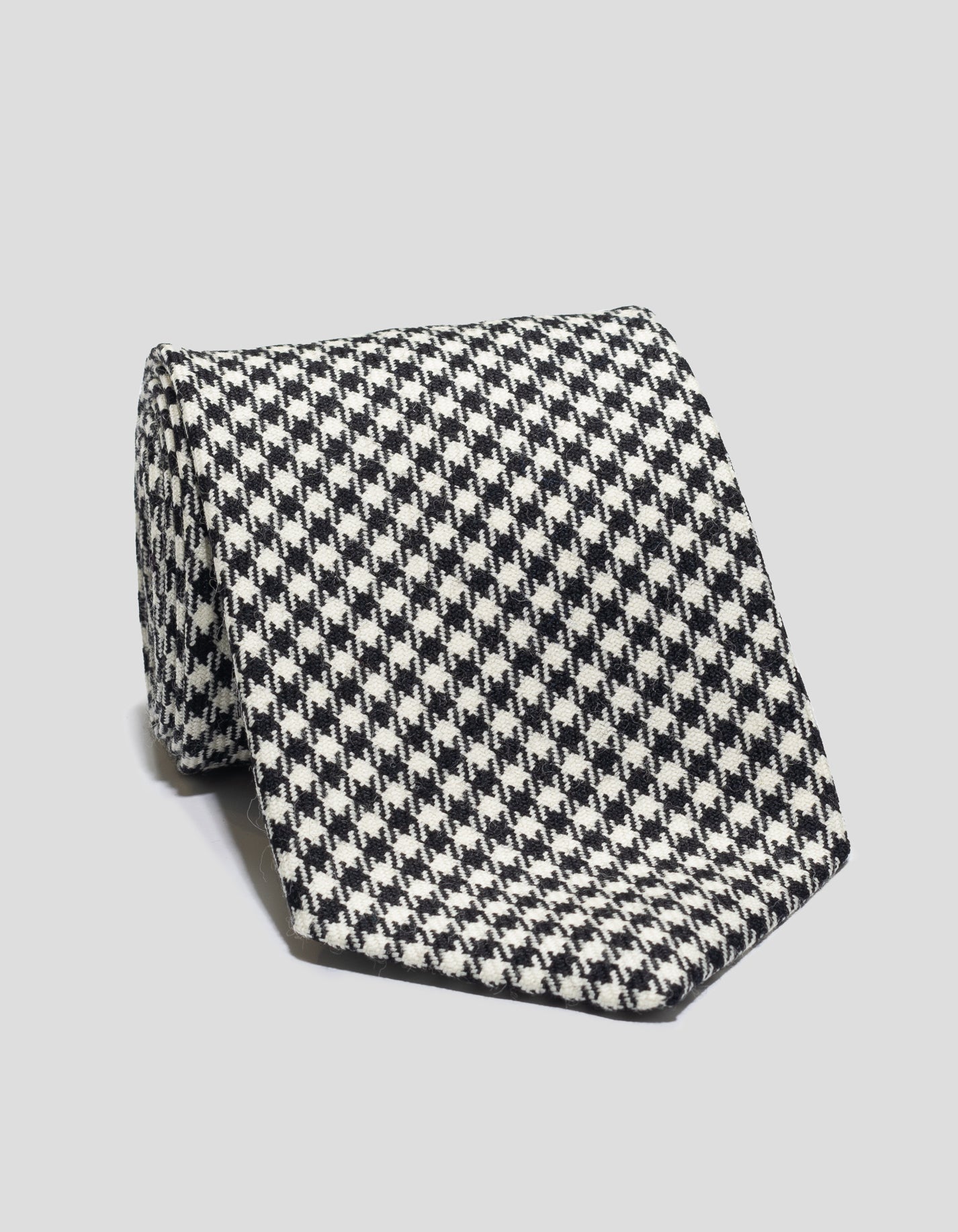 Made-in-UK Houndstooth Check Wool Tie