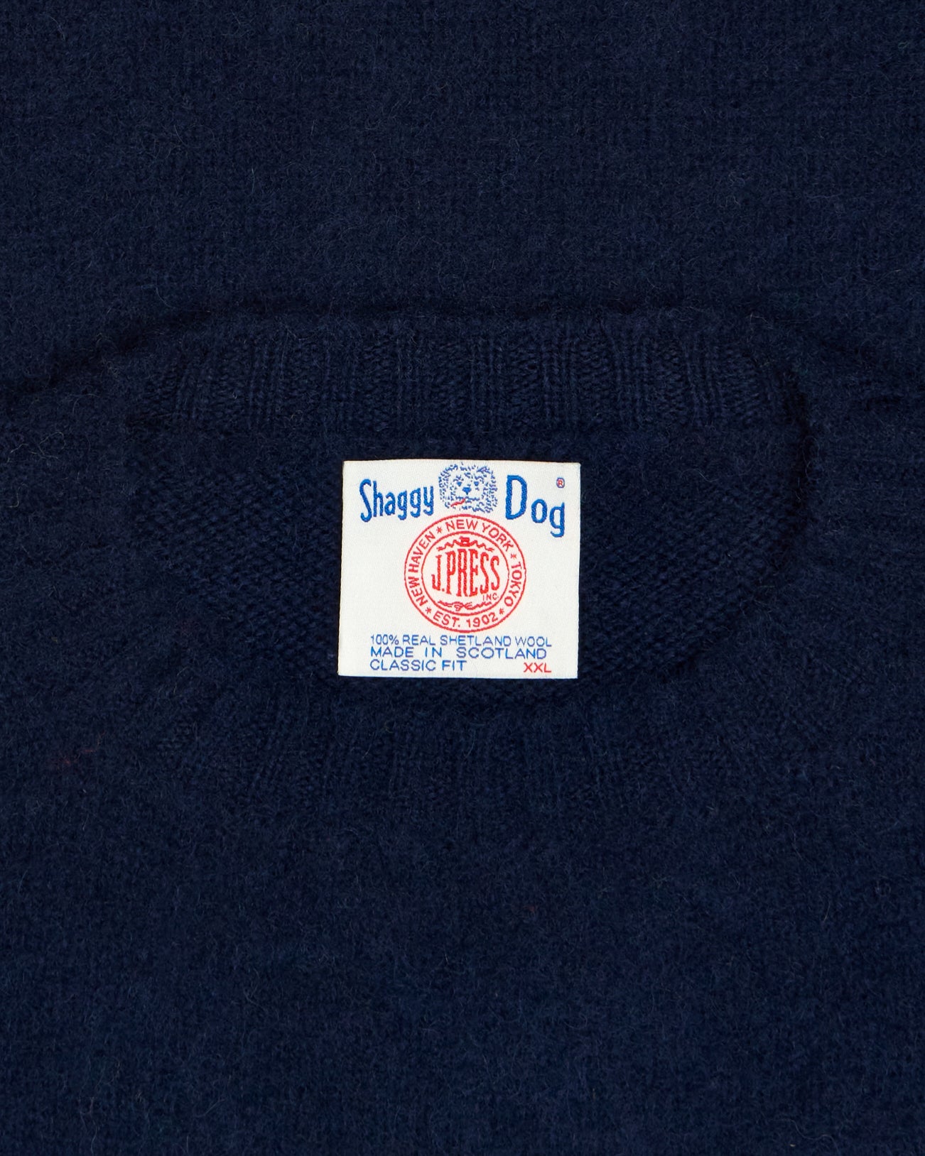 Made-in-Scotland Navy Shaggy Dog Sweater - Classic Fit | Men's